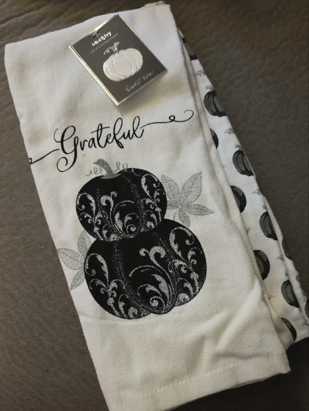 2 Pack Grateful Black, Silver, & White Decorative Fall Kitchen Towel Set